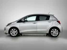 Toyota Yaris (2014) thumbnail 3