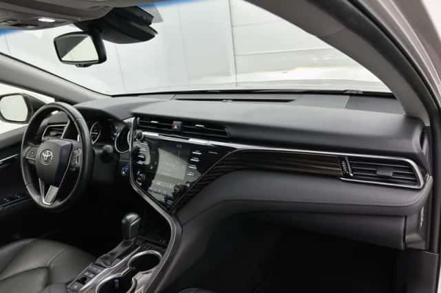 Toyota Camry (2019) thumbnail 6