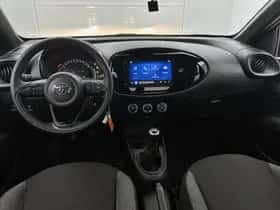 Toyota Aygo (2024) thumbnail 5