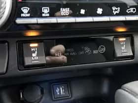 Toyota RAV4 (2025) thumbnail 25