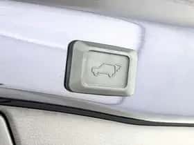 Toyota RAV4 (2025) thumbnail 39