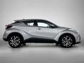 Toyota C-HR (2021) thumbnail 17
