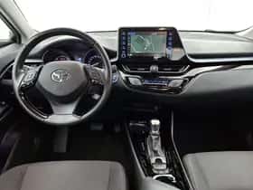 Toyota C-HR (2021) thumbnail 10