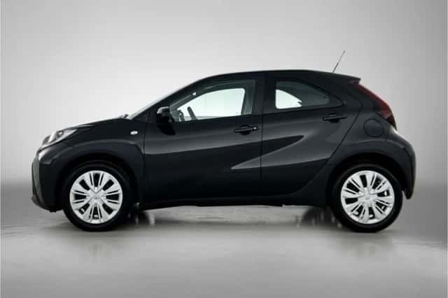 Toyota Aygo (2024) thumbnail 3