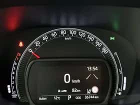 Toyota Aygo (2022) thumbnail 6
