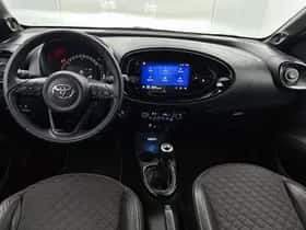 Toyota Aygo (2023) thumbnail 5