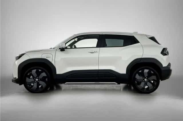 Toyota Urban_Cruiser (2026) thumbnail 3
