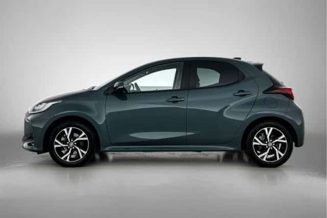 Toyota Yaris (2025) thumbnail 3