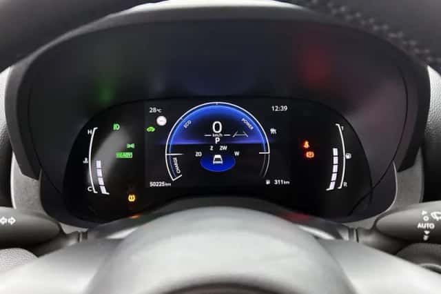 Toyota Yaris (2025) thumbnail 6