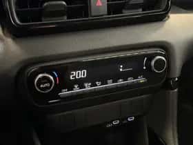 Toyota Yaris (2025) thumbnail 19