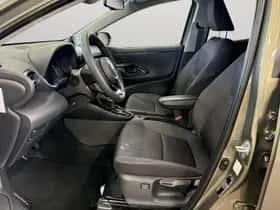 Toyota Yaris (2025) thumbnail 6