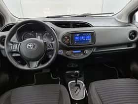 Toyota Yaris (2019) thumbnail 5