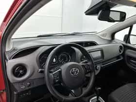 Toyota Yaris (2019) thumbnail 9