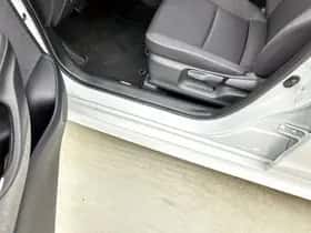 Toyota Yaris (2021) thumbnail 34