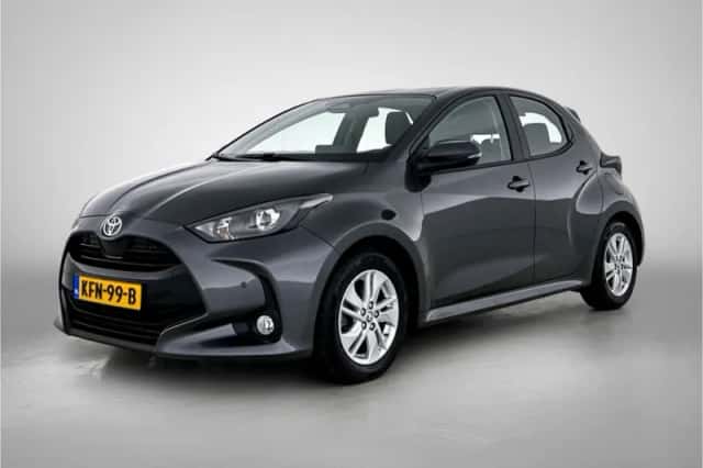 Toyota Yaris (2025) thumbnail 1