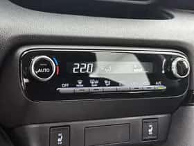 Toyota Yaris (2025) thumbnail 12