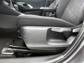 Toyota Yaris (2025) thumbnail 30