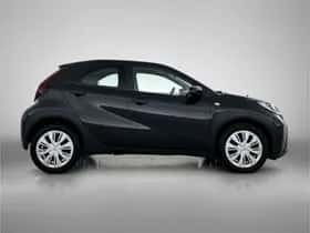 Toyota Aygo (2022) thumbnail 11