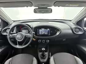 Toyota Aygo (2022) thumbnail 4