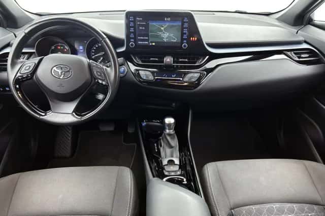 Toyota C-HR (2020) thumbnail 4