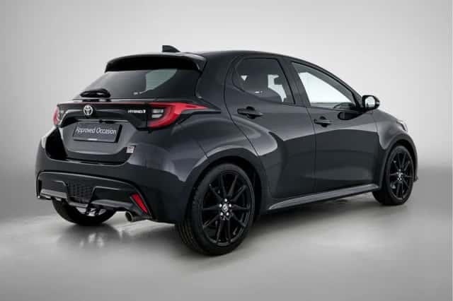 Toyota Yaris (2024) thumbnail 2