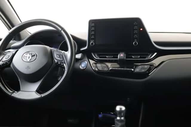 Toyota C-HR (2020) thumbnail 4
