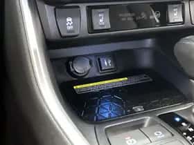 Toyota RAV4 (2020) thumbnail 24
