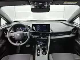 Toyota C-HR (2025) thumbnail 4