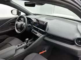 Toyota C-HR (2025) thumbnail 6