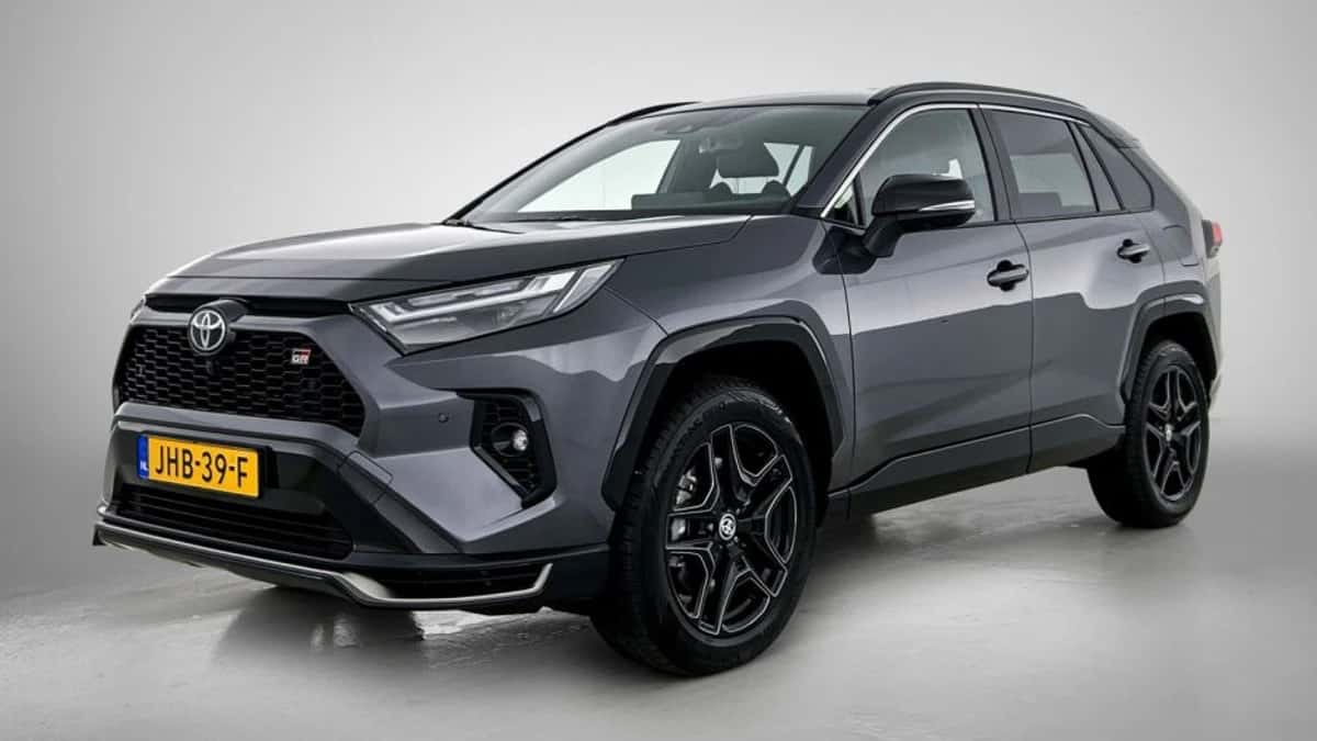 Toyota RAV4 (2025) — foto 1