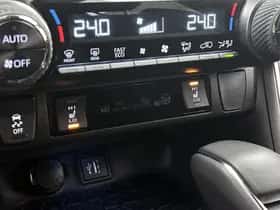 Toyota RAV4 (2025) thumbnail 18