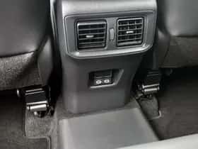 Toyota RAV4 (2025) thumbnail 38