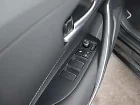 Toyota Corolla_Touring_Sports (2023) thumbnail 9