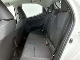 Toyota Yaris (2025) thumbnail 17