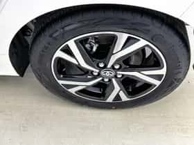 Toyota Yaris (2025) thumbnail 23