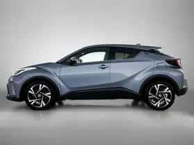 Toyota C-HR (2023) thumbnail 3