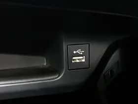 Toyota C-HR (2023) thumbnail 24