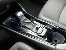 Toyota C-HR (2023) thumbnail 10