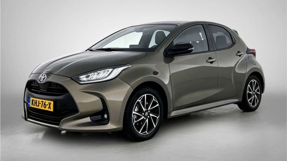Toyota Yaris (2022) — foto 1
