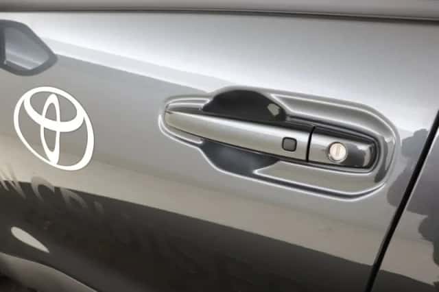 Toyota Urban_Cruiser (2026) thumbnail 4