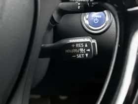 Toyota C-HR (2023) thumbnail 14