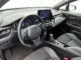 Toyota C-HR (2023) thumbnail 35