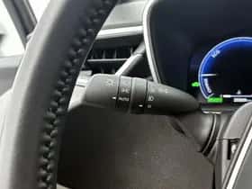 Toyota Corolla_Touring_Sports (2025) thumbnail 25