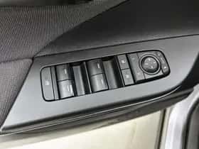Toyota C-HR (2025) thumbnail 21