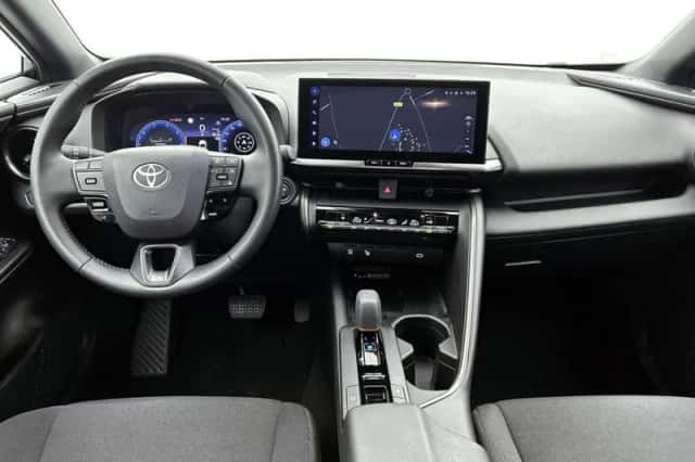 Toyota C-HR (2025) thumbnail 4