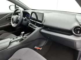 Toyota C-HR (2025) thumbnail 6