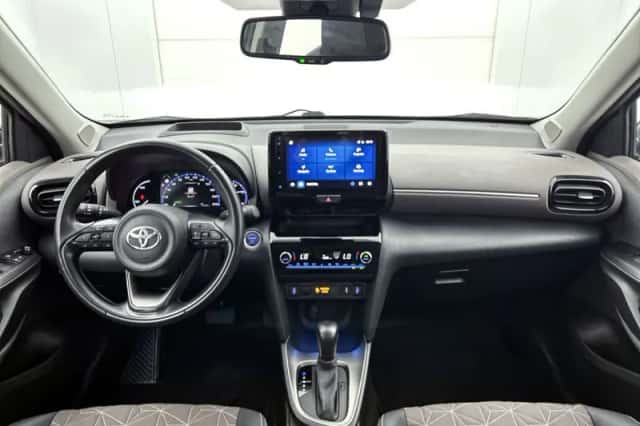 Toyota Yaris_Cross (2022) thumbnail 4