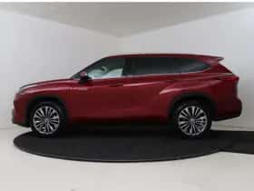 Toyota Highlander (2021) thumbnail 3