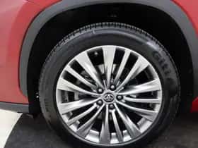 Toyota Highlander (2021) thumbnail 6