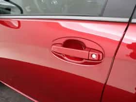 Toyota Yaris (2020) thumbnail 4